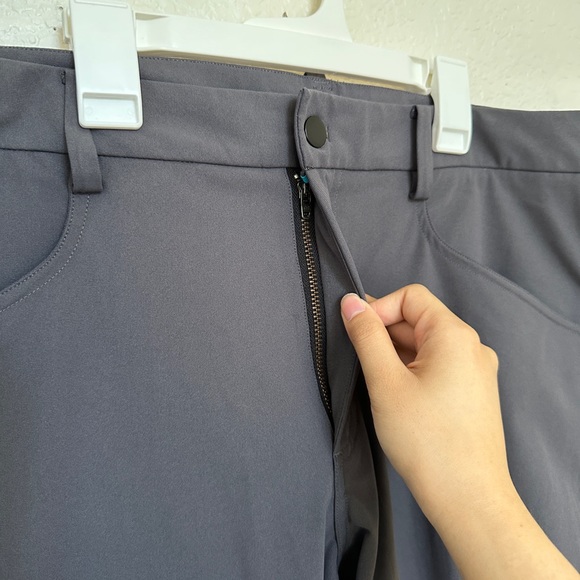 EUC Lululemon Mens ABC Classic-Fit Pant 30" Inseam Dark Gray 4 pockets Sz 38 - Picture 7 of 13